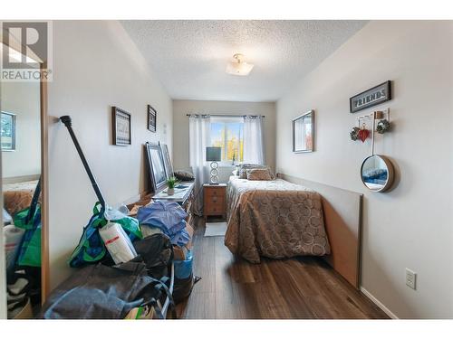 130 Skaha Place Unit# 205, Penticton, BC - Indoor Photo Showing Bedroom