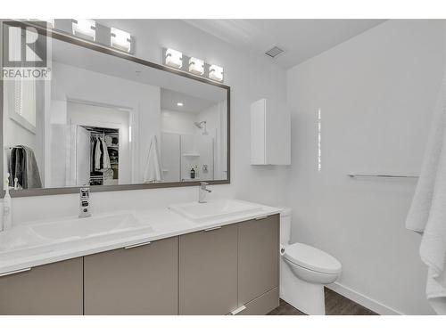 1800 Richter Street Unit# Ph12, Kelowna, BC - Indoor Photo Showing Bathroom