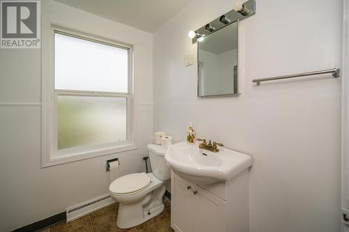 1422-1432 Strathcona Avenue, Prince George, BC - Indoor Photo Showing Bathroom