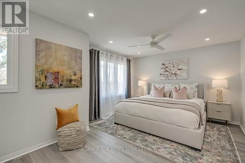 2320 Strawfield Court, Oakville, ON - Indoor Photo Showing Bedroom