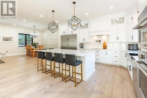 7404 Wellington Road 11 Road, Mapleton, ON - Indoor Photo Showing Kitchen With Upgraded Kitchen