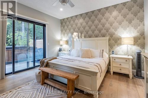 7404 Wellington Road 11 Road, Mapleton, ON - Indoor Photo Showing Bedroom