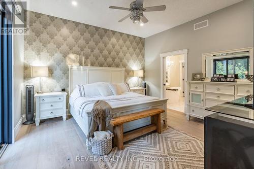 7404 Wellington Road 11 Road, Mapleton, ON - Indoor Photo Showing Bedroom