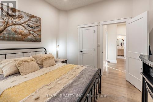 7404 Wellington Road 11 Road, Mapleton, ON - Indoor Photo Showing Bedroom