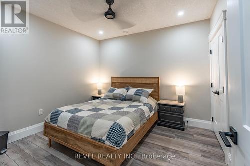 7404 Wellington Road 11 Road, Mapleton, ON - Indoor Photo Showing Bedroom