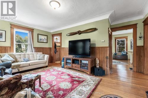 1 - 7265 Range Road, West Lincoln, ON - Indoor Photo Showing Living Room