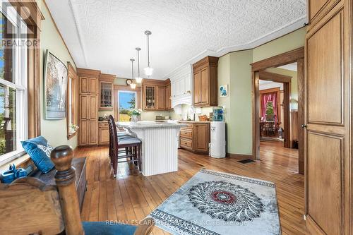 1 - 7265 Range Road, West Lincoln, ON - Indoor Photo Showing Kitchen