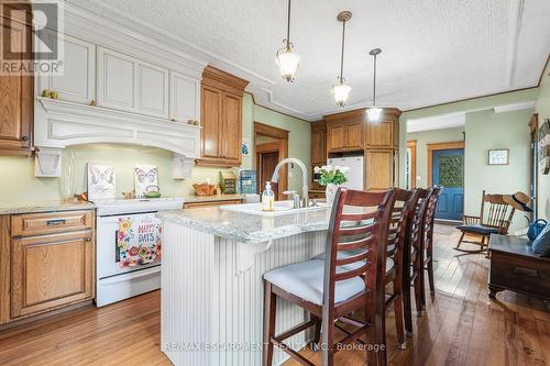 1 - 7265 Range Road, West Lincoln, ON - Indoor Photo Showing Kitchen With Upgraded Kitchen