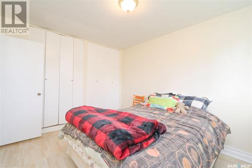 90 Franklin Avenue, Yorkton, SK - Indoor Photo Showing Bedroom