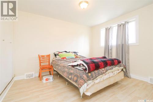 90 Franklin Avenue, Yorkton, SK - Indoor Photo Showing Bedroom