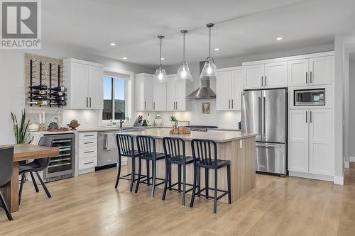 3043 Shaleview Drive, West Kelowna, BC - Indoor Photo Showing Kitchen With Upgraded Kitchen