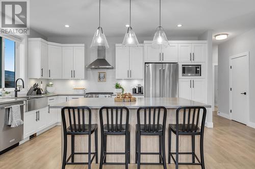 3043 Shaleview Drive, West Kelowna, BC - Indoor Photo Showing Kitchen With Upgraded Kitchen