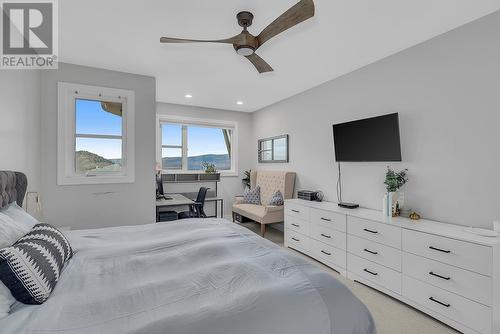 3043 Shaleview Drive, West Kelowna, BC - Indoor Photo Showing Bedroom