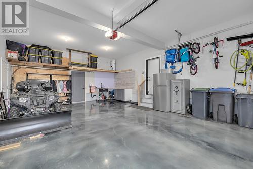 3043 Shaleview Drive, West Kelowna, BC - Indoor Photo Showing Garage