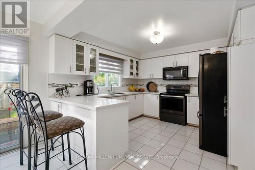 45 Lofthouse Drive, Whitby, ON - Indoor Photo Showing Kitchen