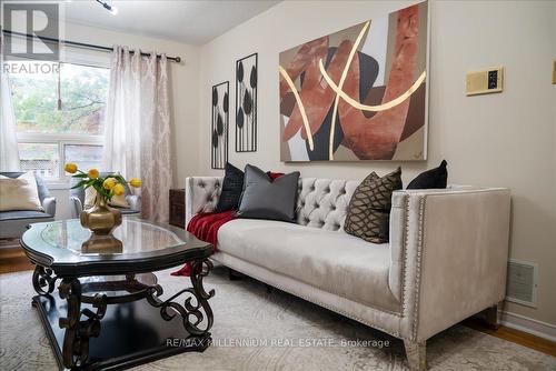 45 Lofthouse Drive, Whitby, ON - Indoor Photo Showing Living Room