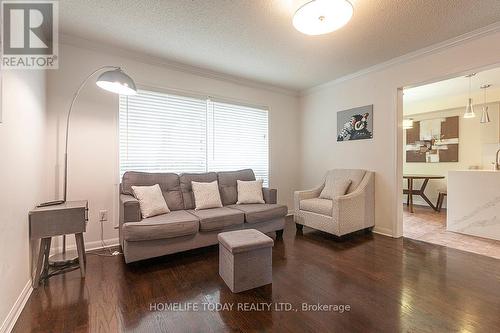 1137 Barr Crescent, Milton, ON - Indoor Photo Showing Living Room