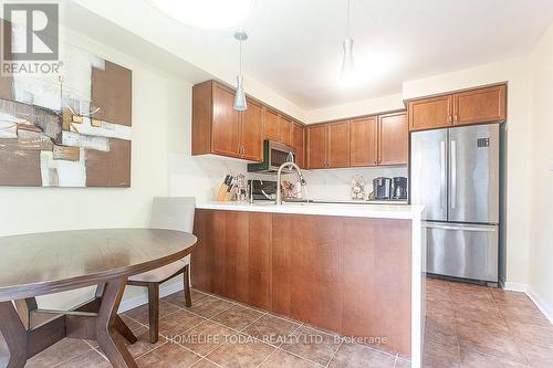 1137 Barr Crescent, Milton, ON - Indoor Photo Showing Kitchen