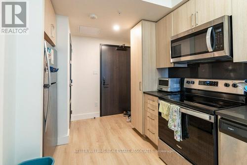 514 - 145 Columbia Street W, Waterloo, ON - Indoor Photo Showing Kitchen