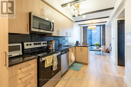 514 - 145 Columbia Street W, Waterloo, ON - Indoor Photo Showing Kitchen