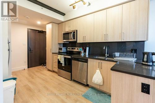 514 - 145 Columbia Street W, Waterloo, ON - Indoor Photo Showing Kitchen