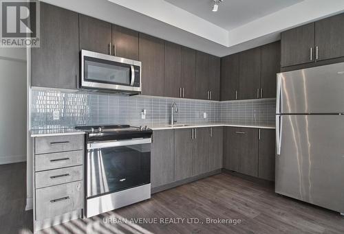 817 - 2550 Simcoe Street N, Oshawa, ON - Indoor Photo Showing Kitchen With Stainless Steel Kitchen With Upgraded Kitchen