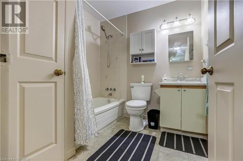 850 6Th Street E Unit# 202, Owen Sound, ON - Indoor Photo Showing Bathroom