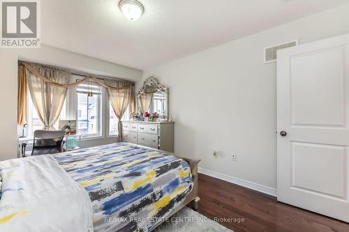 43 Military Crescent, Brampton, ON - Indoor Photo Showing Bedroom