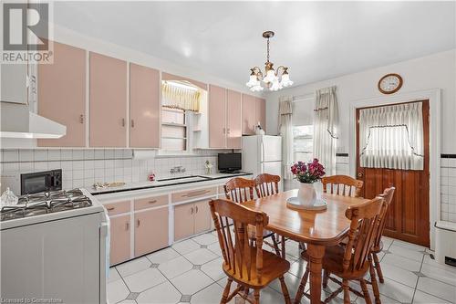 179 Park Street N, Hamilton, ON - Indoor Photo Showing Dining Room