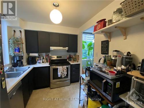 603 - 2871 Richmond Road, Ottawa, ON - Indoor Photo Showing Kitchen With Double Sink