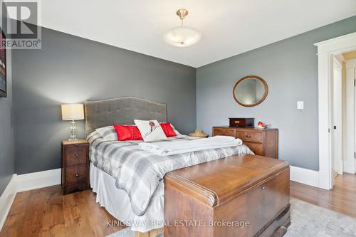 2612 10Th Line, Innisfil, ON - Indoor Photo Showing Bedroom