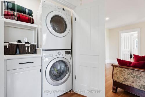 2612 10Th Line, Innisfil, ON - Indoor Photo Showing Laundry Room