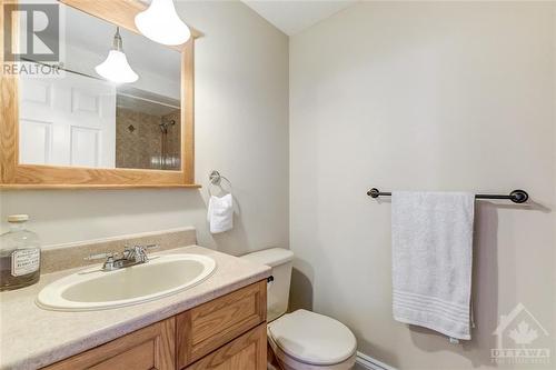 15 Foxhill Way Unit#A, Ottawa, ON - Indoor Photo Showing Bathroom