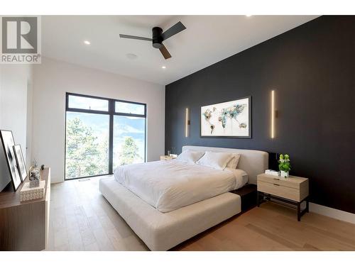 9436 Benchland Drive, Lake Country, BC - Indoor Photo Showing Bedroom