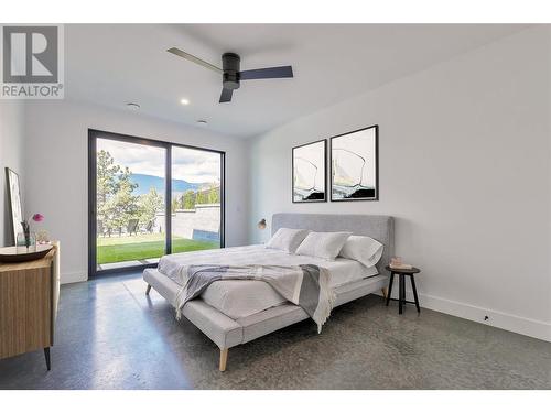 9436 Benchland Drive, Lake Country, BC - Indoor Photo Showing Bedroom