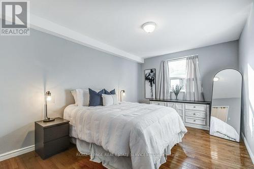 201 - 81 Charlton Avenue E, Hamilton, ON - Indoor Photo Showing Bedroom