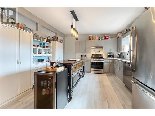 265 Gemini Road, Kelowna, BC - Indoor Photo Showing Kitchen