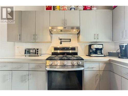 265 Gemini Road, Kelowna, BC - Indoor Photo Showing Kitchen