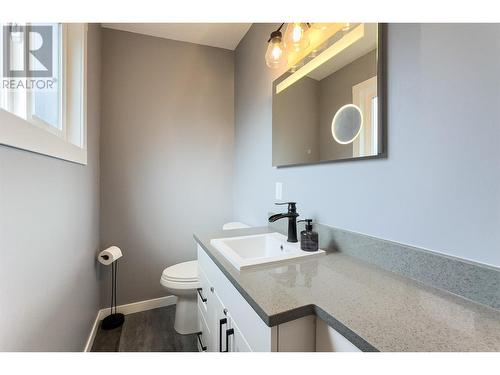 265 Gemini Road, Kelowna, BC - Indoor Photo Showing Bathroom