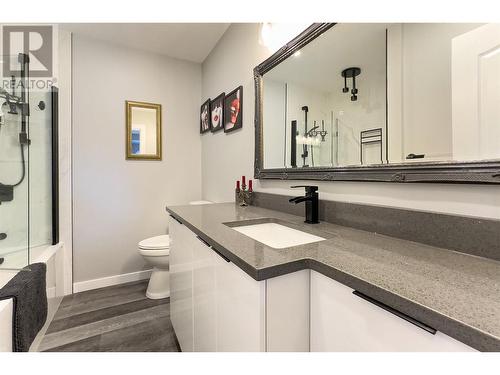 265 Gemini Road, Kelowna, BC - Indoor Photo Showing Bathroom