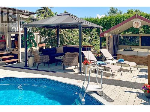 265 Gemini Road, Kelowna, BC - Outdoor With In Ground Pool