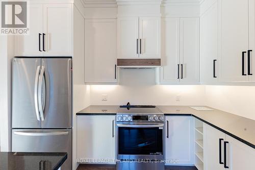 30 Gill Road, Lambton Shores (Grand Bend), ON - Indoor Photo Showing Kitchen With Upgraded Kitchen