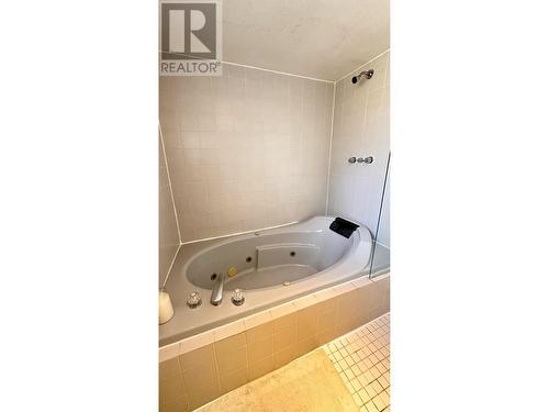 226 Crerar Street, Kimberley, BC - Indoor Photo Showing Bathroom