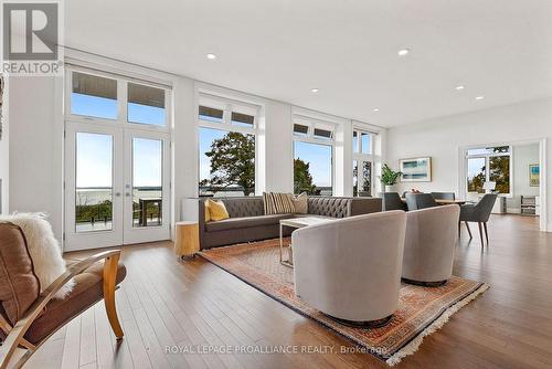 138 Ingham Road, Alnwick/Haldimand, ON - Indoor Photo Showing Living Room