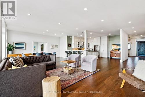 138 Ingham Road, Alnwick/Haldimand, ON - Indoor Photo Showing Living Room