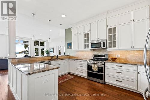 138 Ingham Road, Alnwick/Haldimand, ON - Indoor Photo Showing Kitchen With Upgraded Kitchen