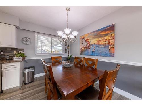 918 Cranbrook Place, Kamloops, BC - Indoor Photo Showing Dining Room