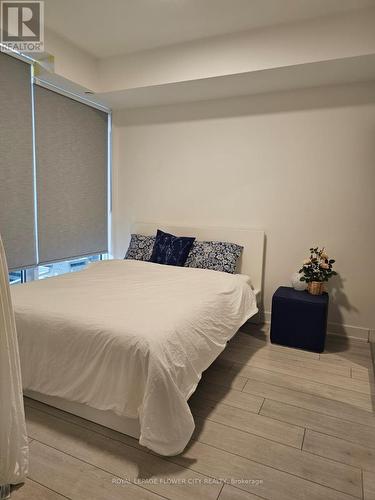 1209 - 15 Mercer Street, Toronto, ON - Indoor Photo Showing Bedroom