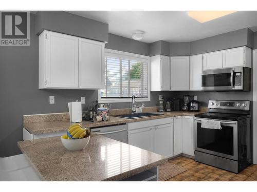 77 Teal Street, Kitimat, BC - Indoor Photo Showing Kitchen