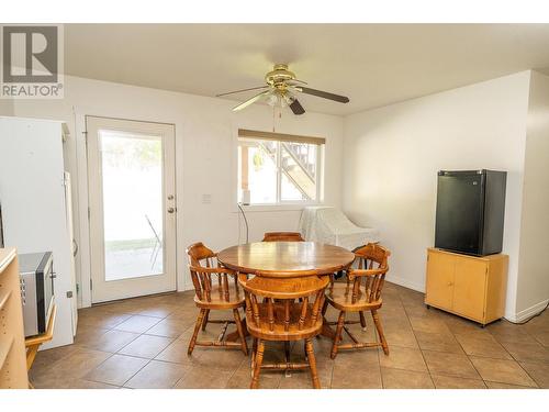 995 Sutcliffe Court, Kelowna, BC - Indoor Photo Showing Dining Room